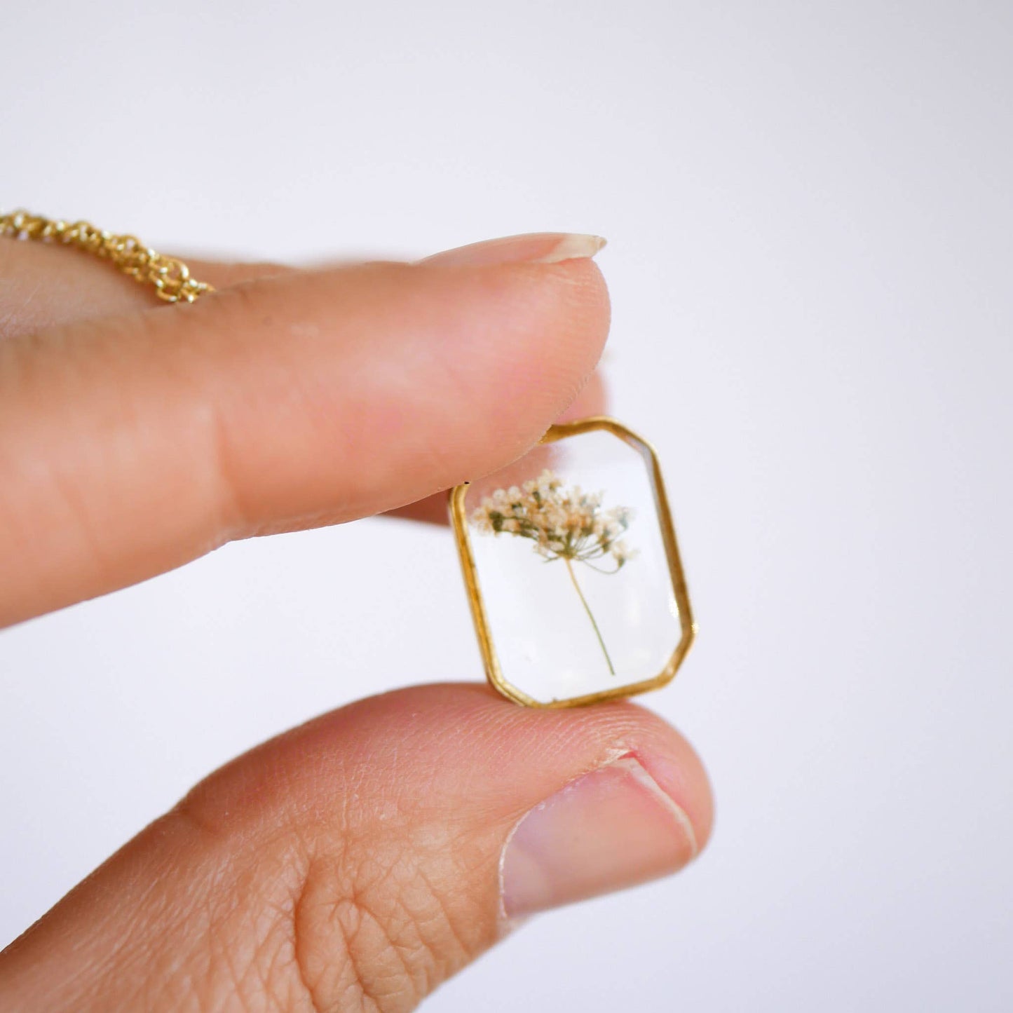 Queen Anne's Lace Field Frame Necklace