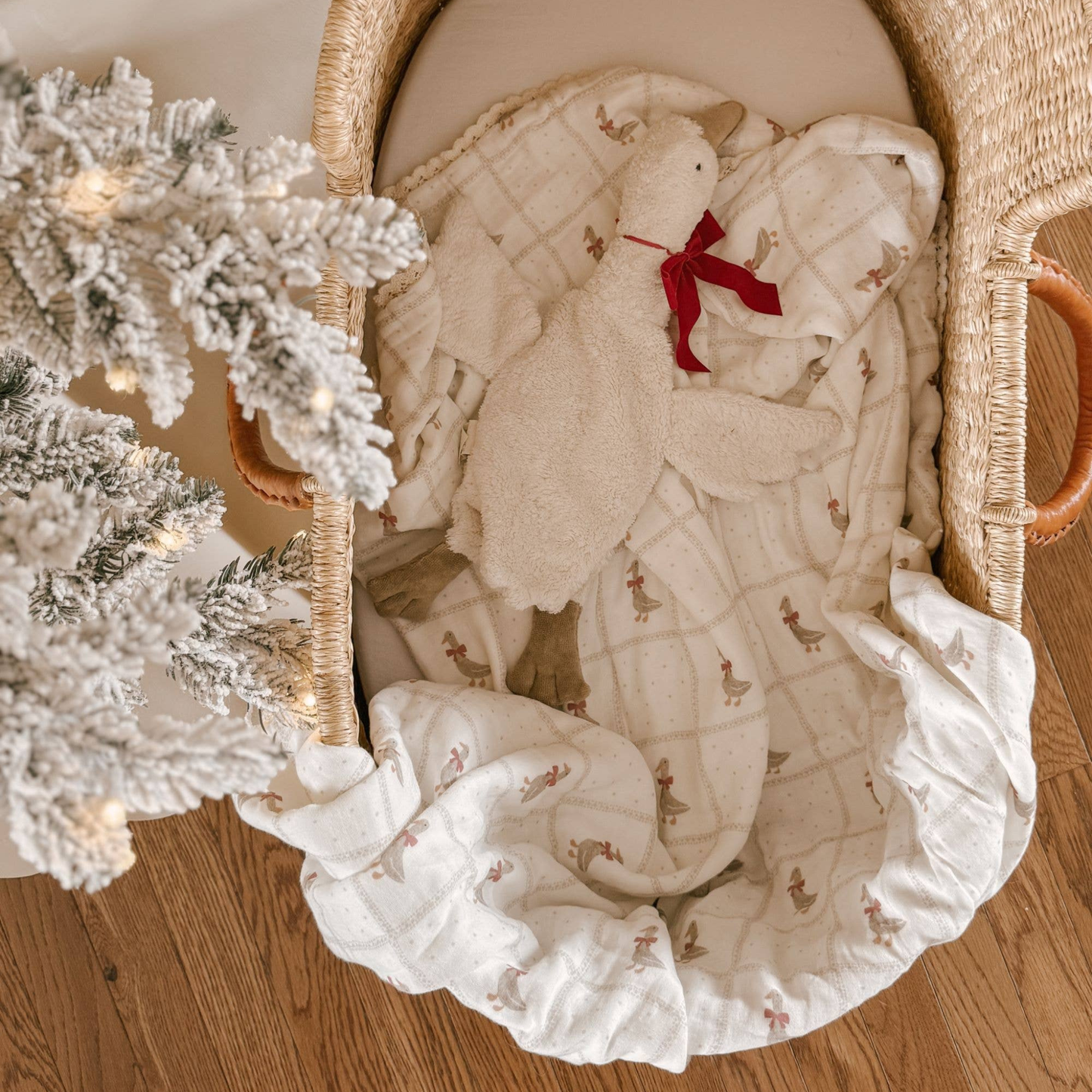 Red Bow Goose Gauze Blanket