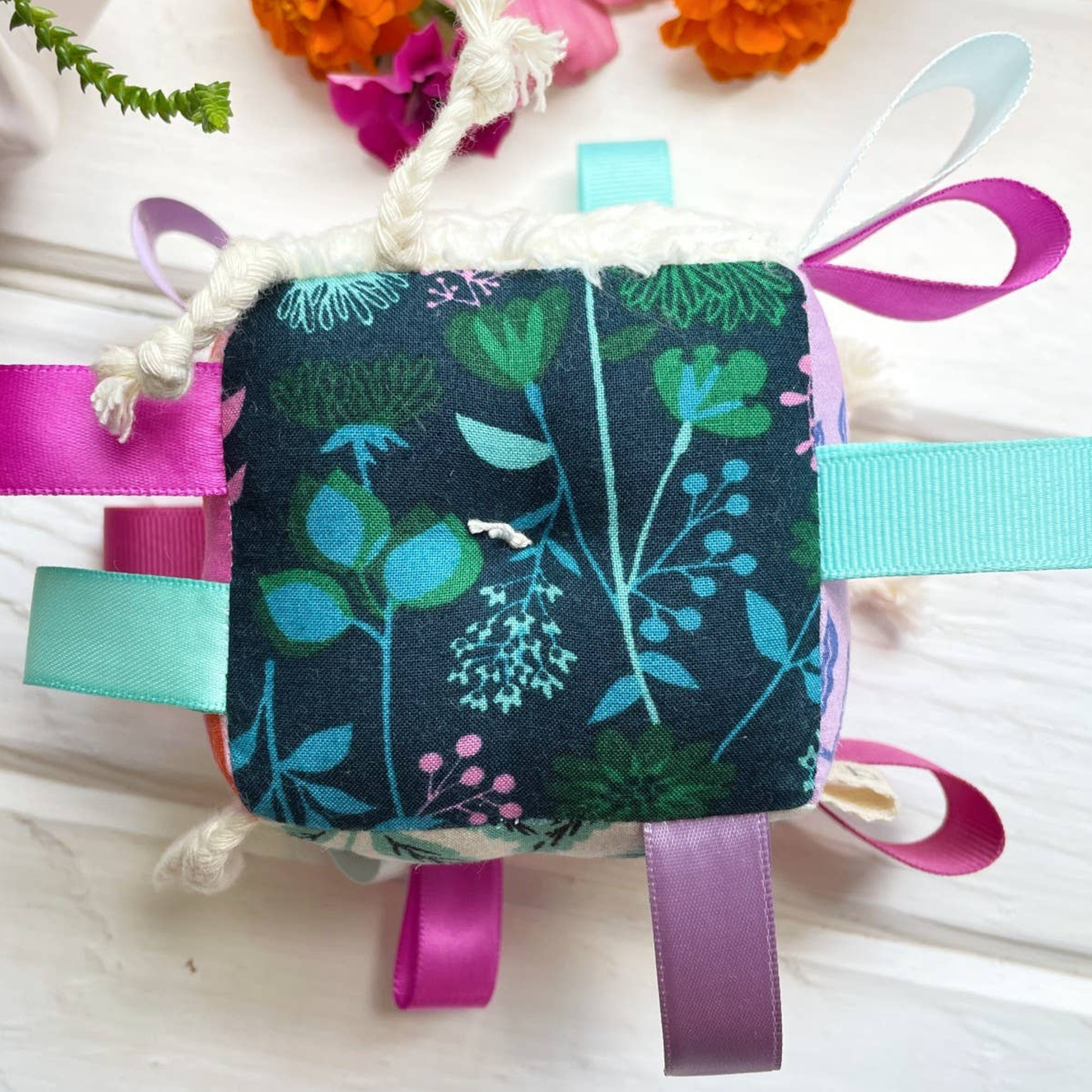 Flutter Ribbon Block