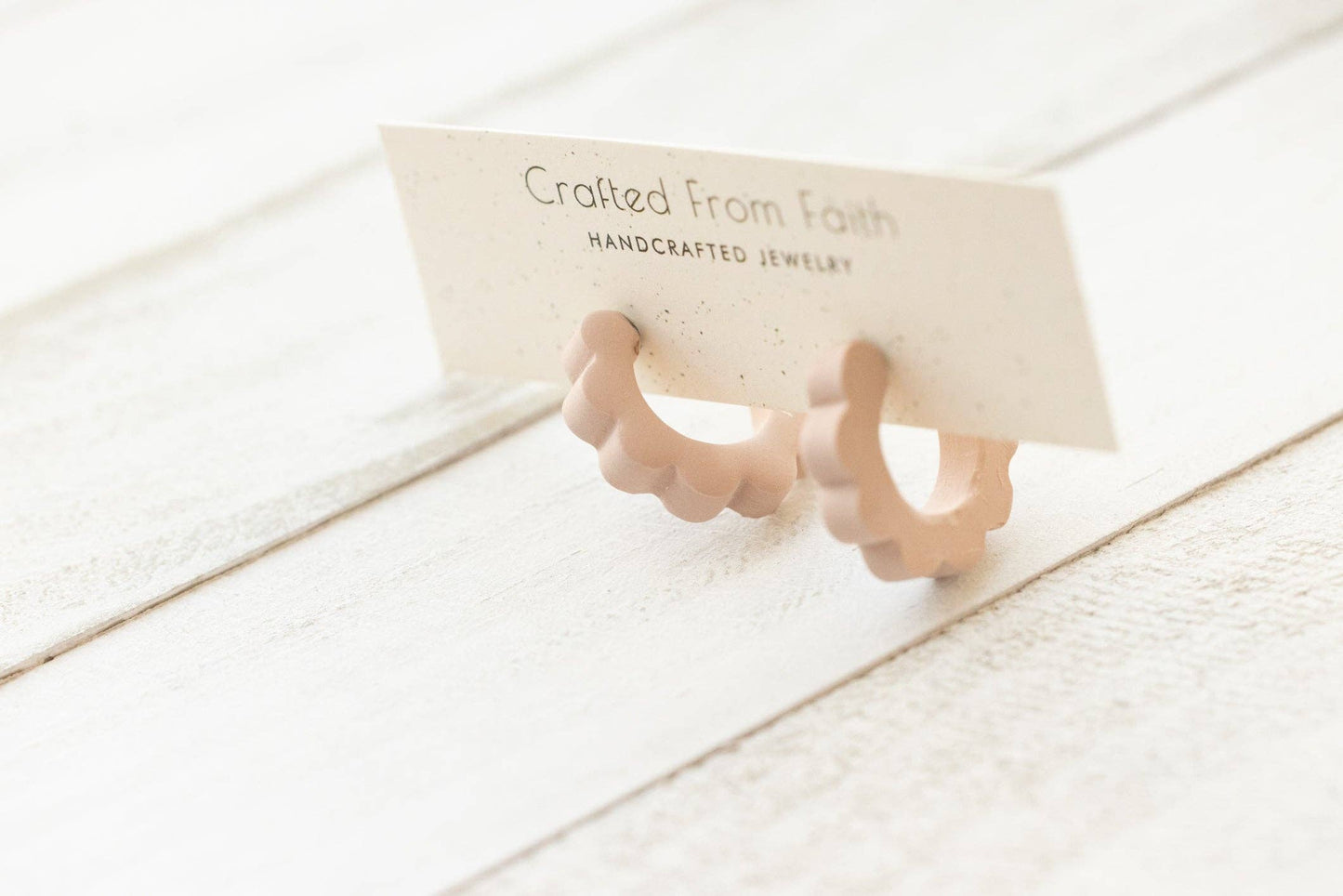 Scalloped Floral Huggies